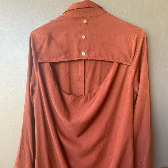 Blu pepper button down blouse size large - Picture 2 of 5